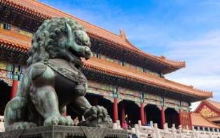 The Pinnacle of Architecture: 10 Global Icons